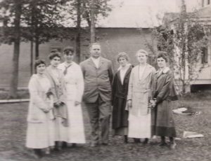 Teachers 1915-1916.